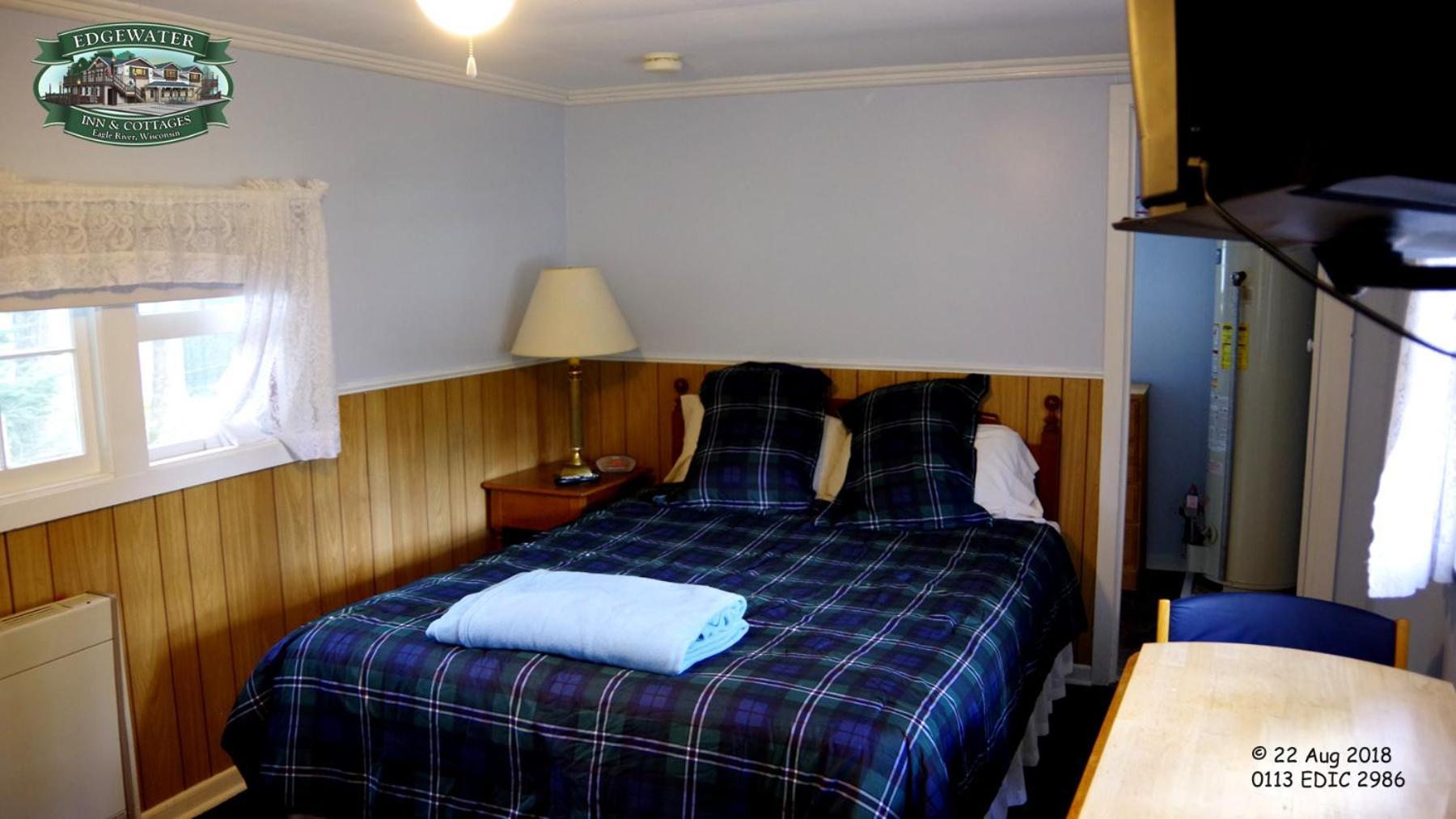Edgewater Inn & Cottages Eagle River Ruang foto